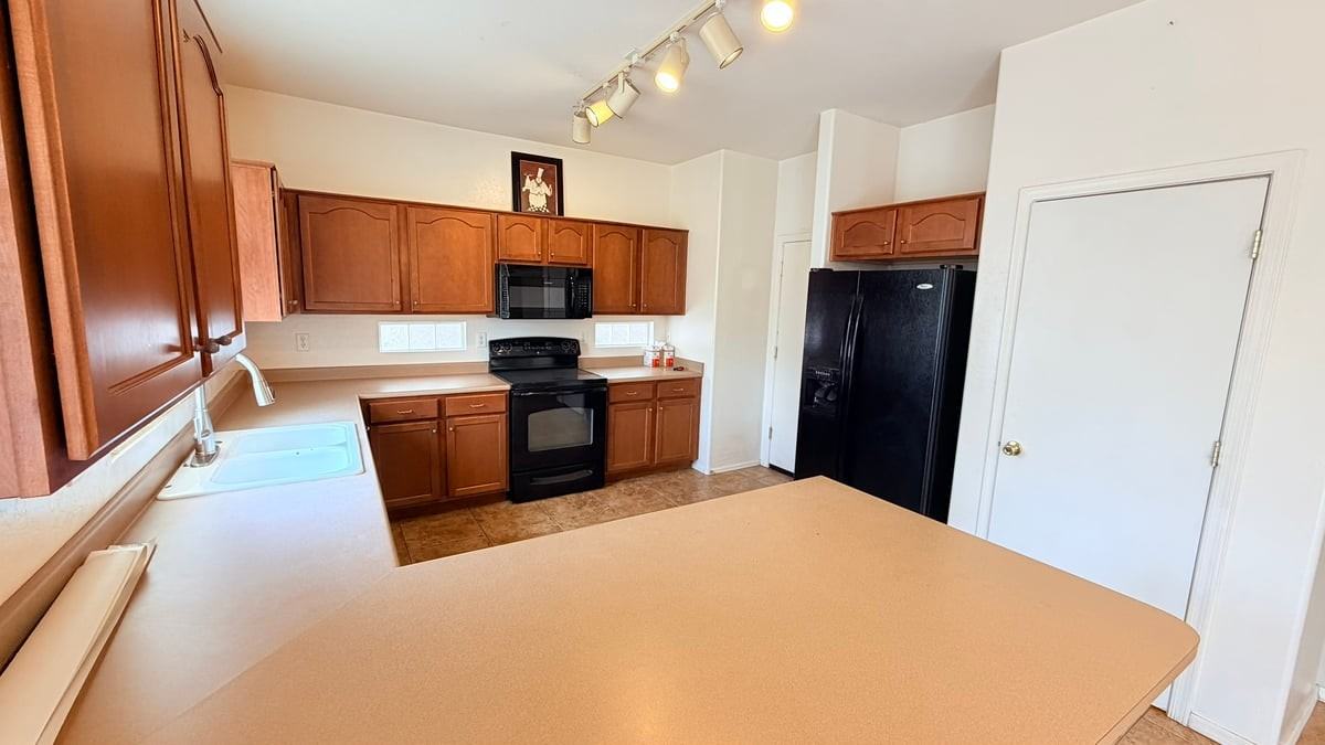 44989 W Woody Rd - Photo 6 of 18