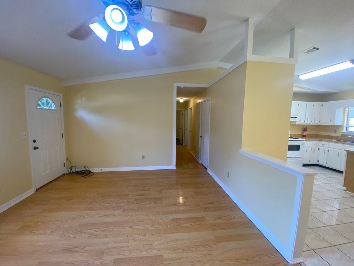 3235 Auburn Pkwy - Photo 3 of 28