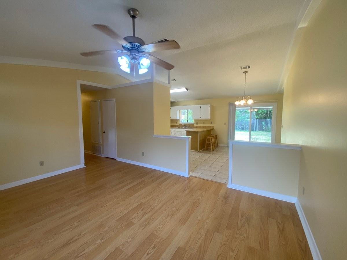 3235 Auburn Pkwy - Photo 4 of 28