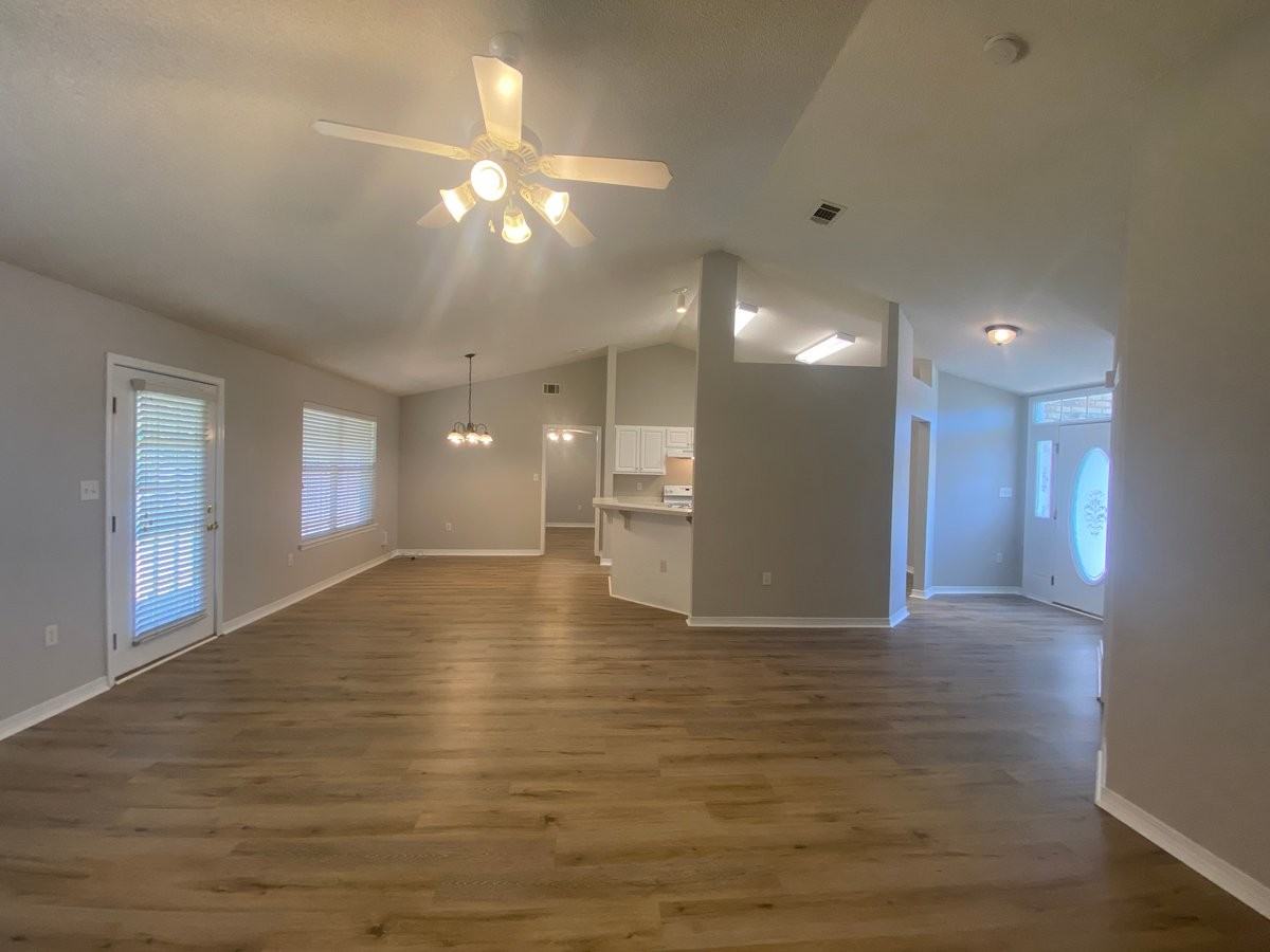 9676 Parker Lake Cir - Photo 6 of 34