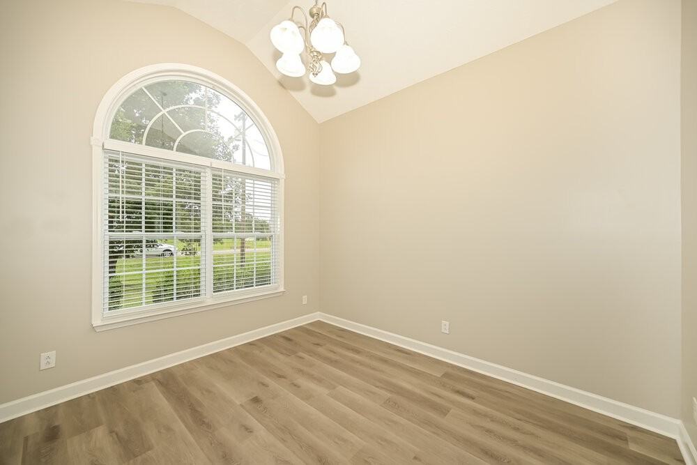 1448 Jeter Way - Photo 6 of 17