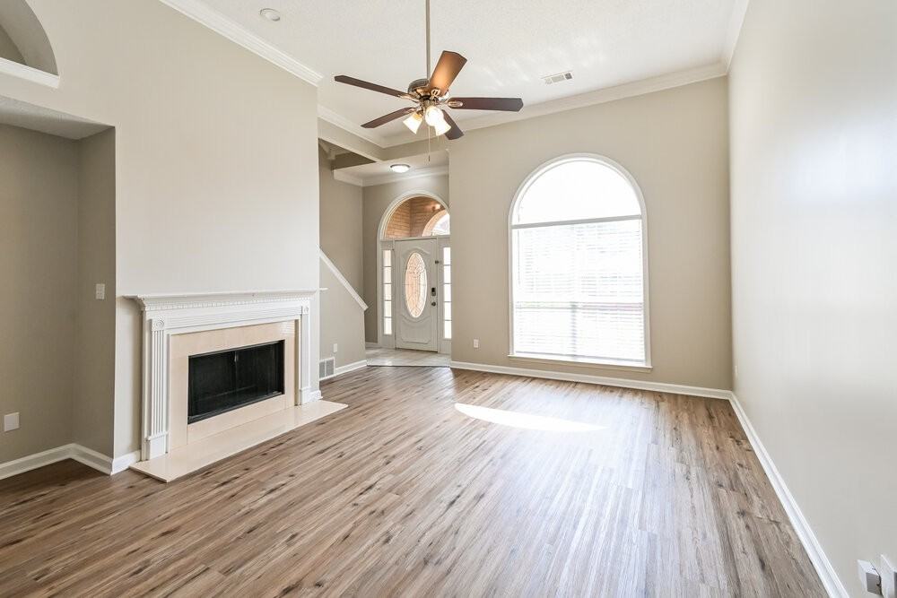 8084 Conridge Dr - Photo 6 of 17