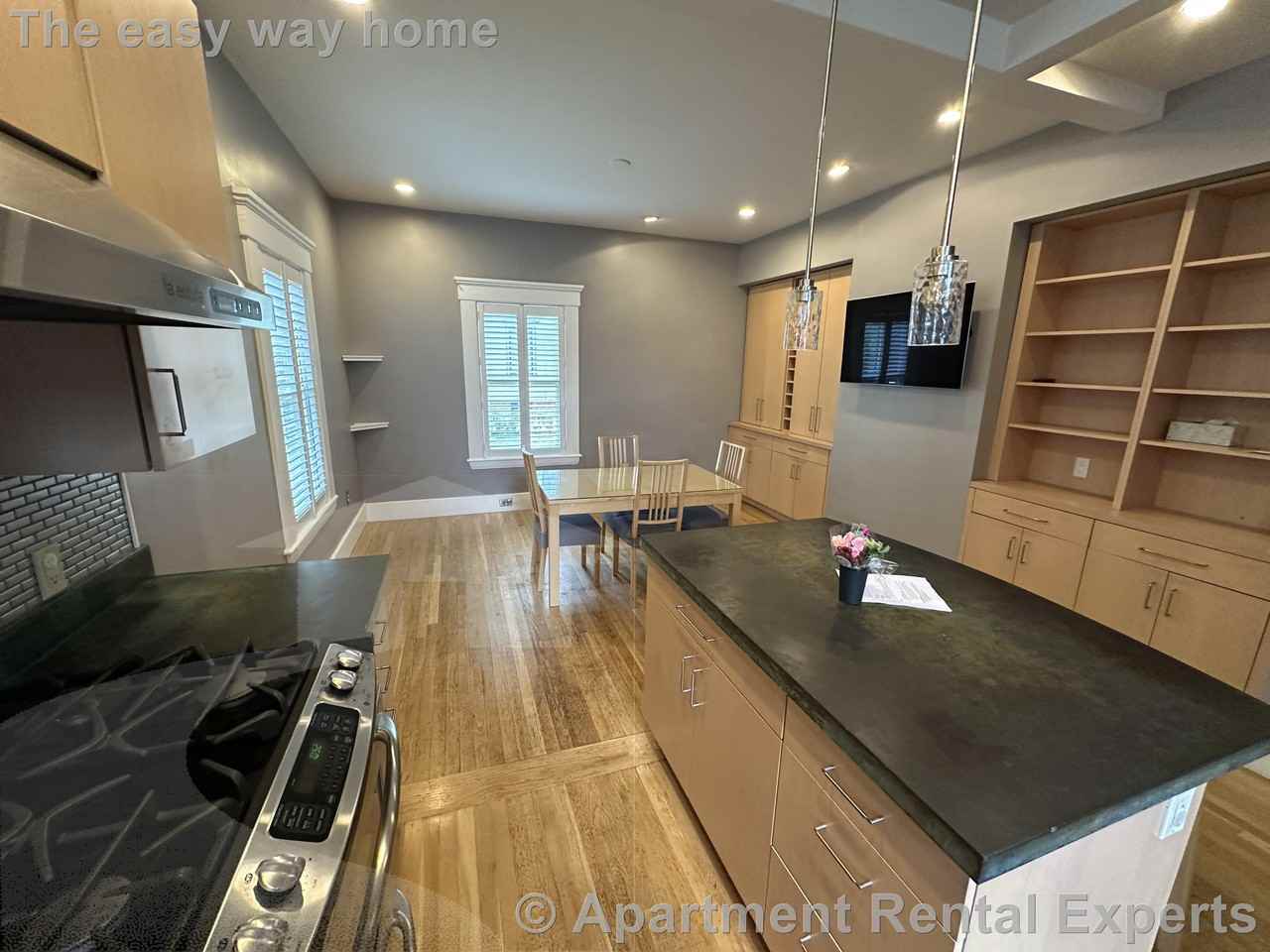 315 Windsor St - Photo 6 of 25