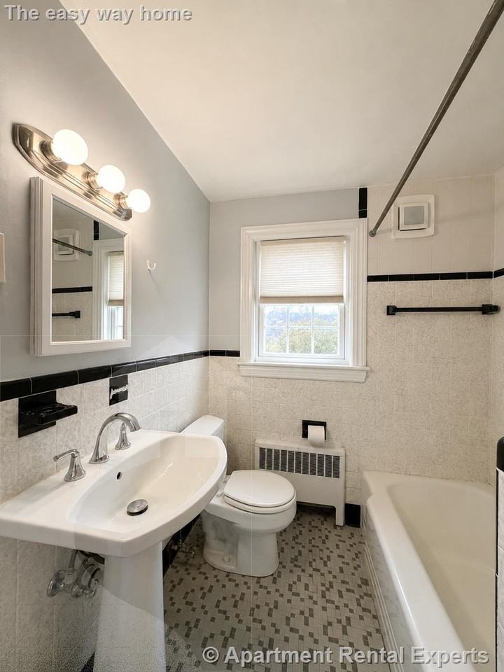 13 Grove St - Photo 3 of 11