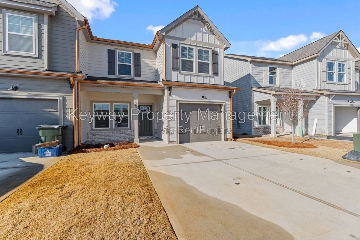 3217 Venetian Dr - Photo 3 of 9