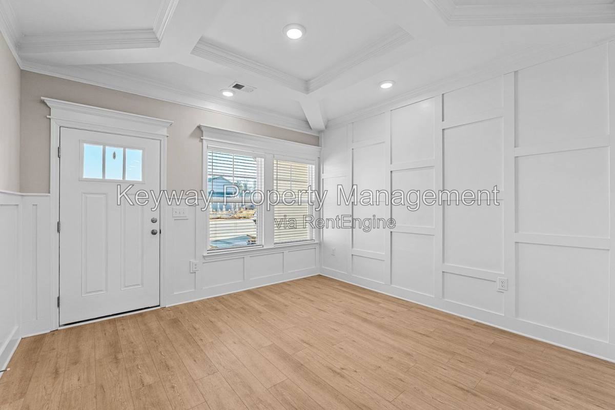 3217 Venetian Dr - Photo 5 of 9