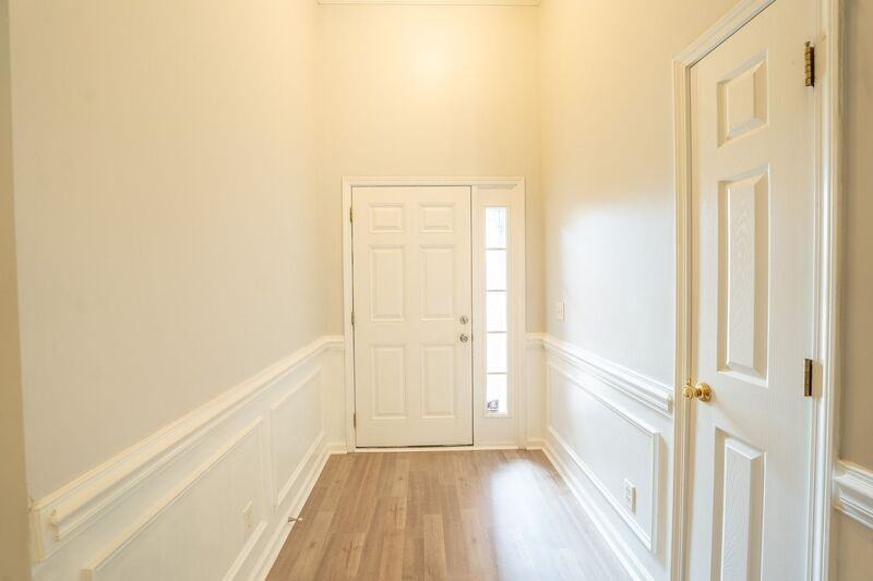 123 W Tisbury Ln - Photo 6 of 33