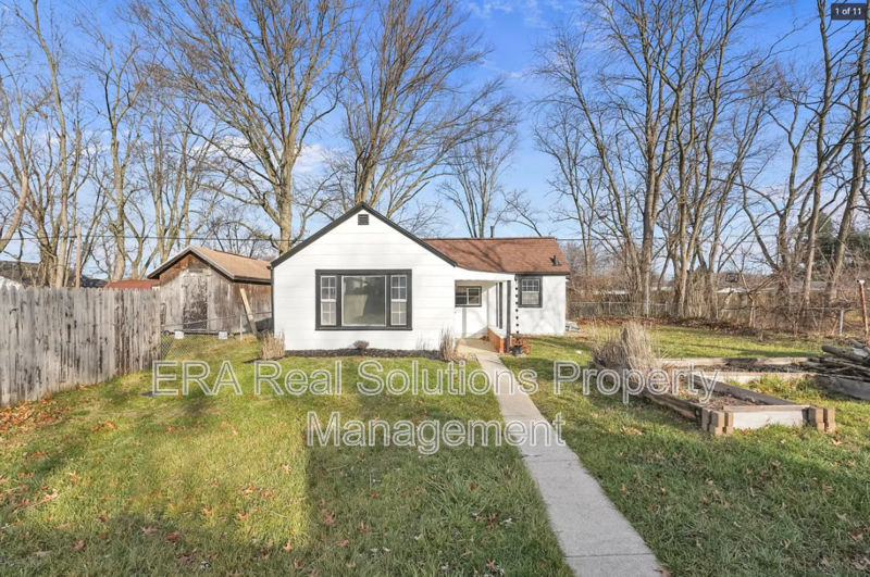 2704 Kilbourne Ave #REAR - Photo 3 of 9