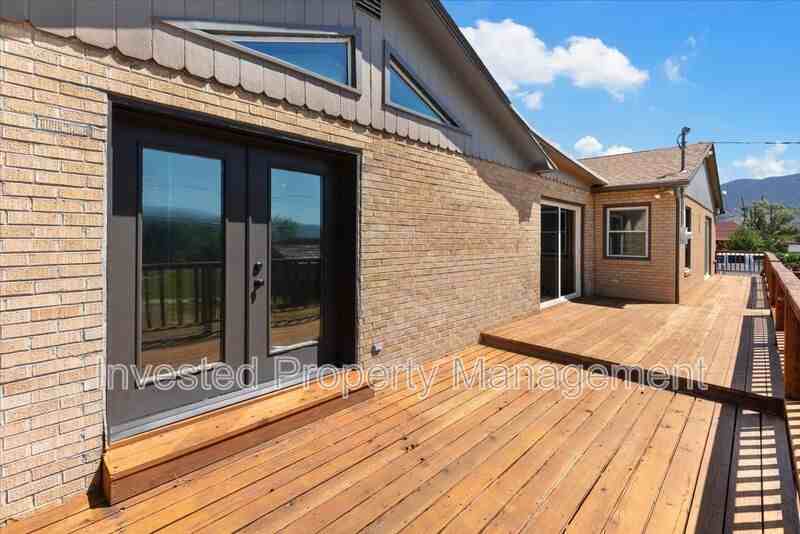 413 Poncha Blvd - Photo 7 of 30
