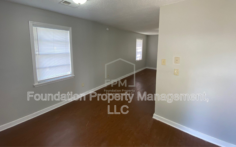 732 Tampa Ave - Photo 7 of 13