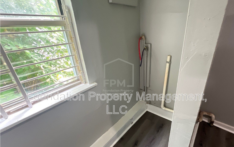 2632 Harvard Ave - Photo 6 of 12