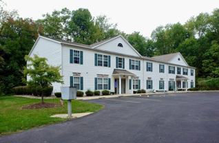426 Oakwood Ave - Photo 1 of 1