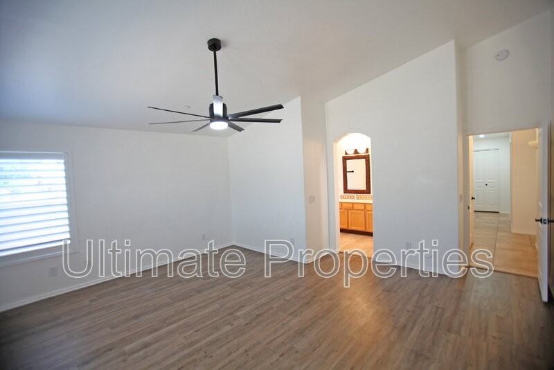 15313 N 104th Way - Photo 6 of 25
