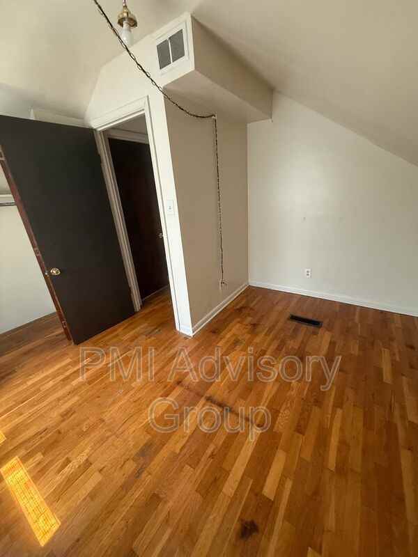 2634 Se Adams St - Photo 4 of 8