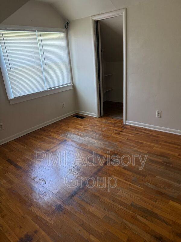 2634 Se Adams St - Photo 6 of 8