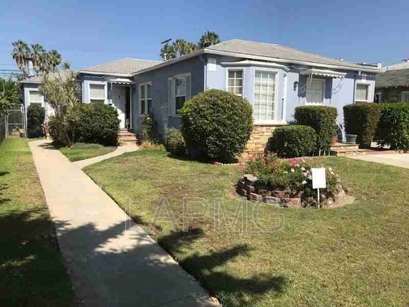 1535 S Fairfax Ave - Photo 2 of 16