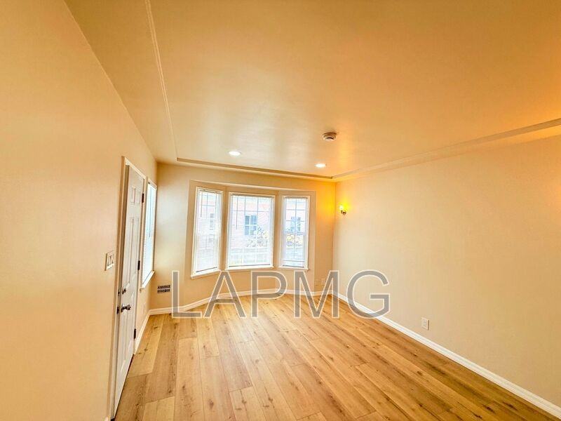 1535 S Fairfax Ave - Photo 3 of 16