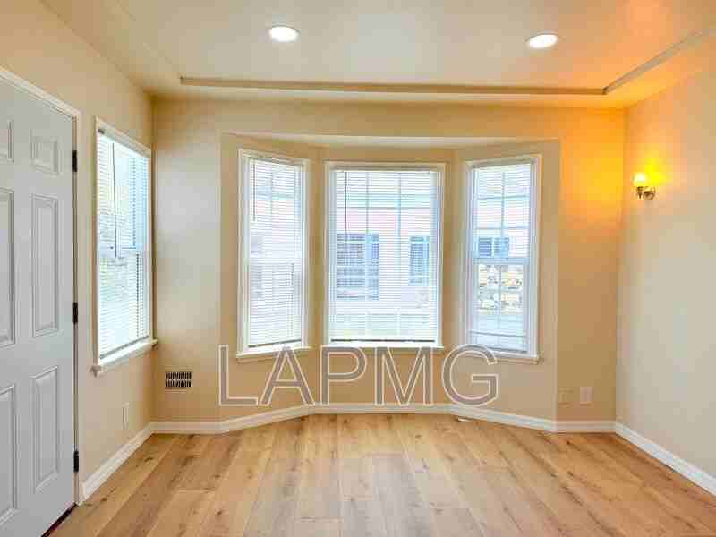1535 S Fairfax Ave - Photo 6 of 16