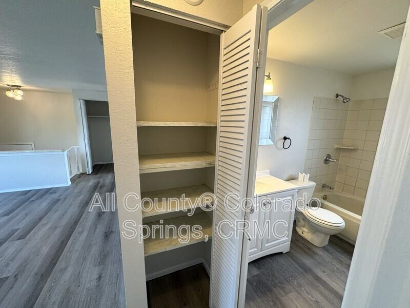 1237 Chiricahua Dr - Photo 7 of 28