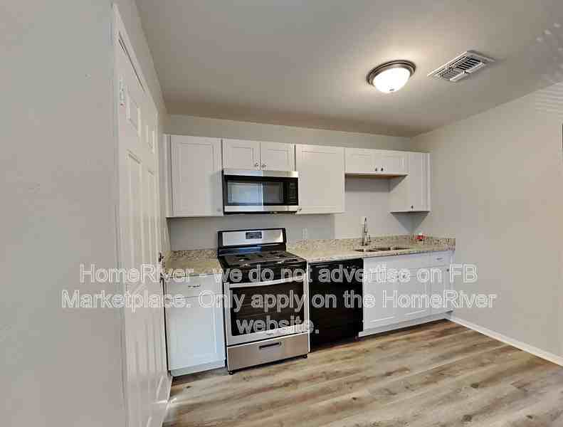 2216 W Minnezona Ave - Photo 7 of 20