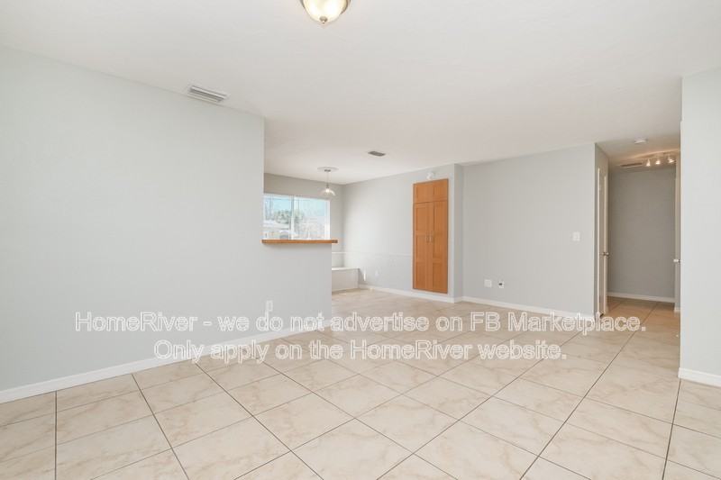 1628 Arizona Ave Ne - Photo 5 of 19