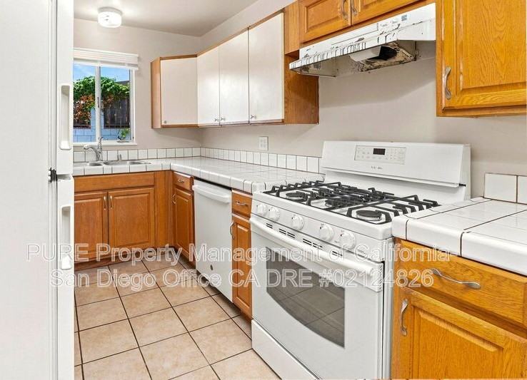 5059 Pelusa St - Photo 7 of 23