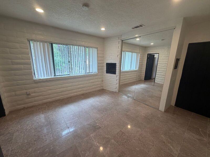 6088 De La Rosa Ln #3 - Photo 3 of 10