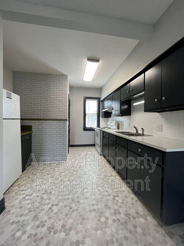 1936 S 10th St #1 - Photo 3 of 12