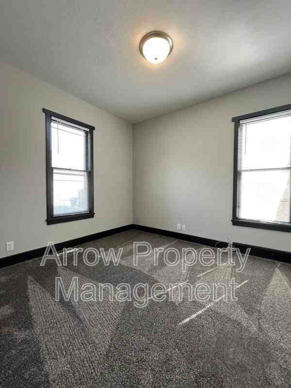 1936 S 10th St #1 - Photo 4 of 12