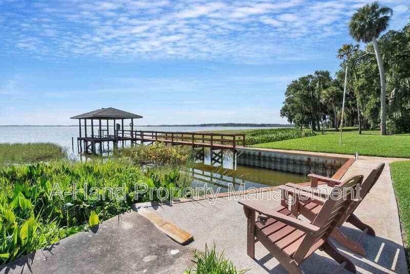 606 N Shore Dr - Photo 7 of 48