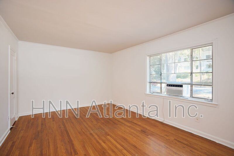 1361 Briarwood Dr Ne #2 - Photo 5 of 7