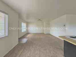 featured image of 10 S Main St #C