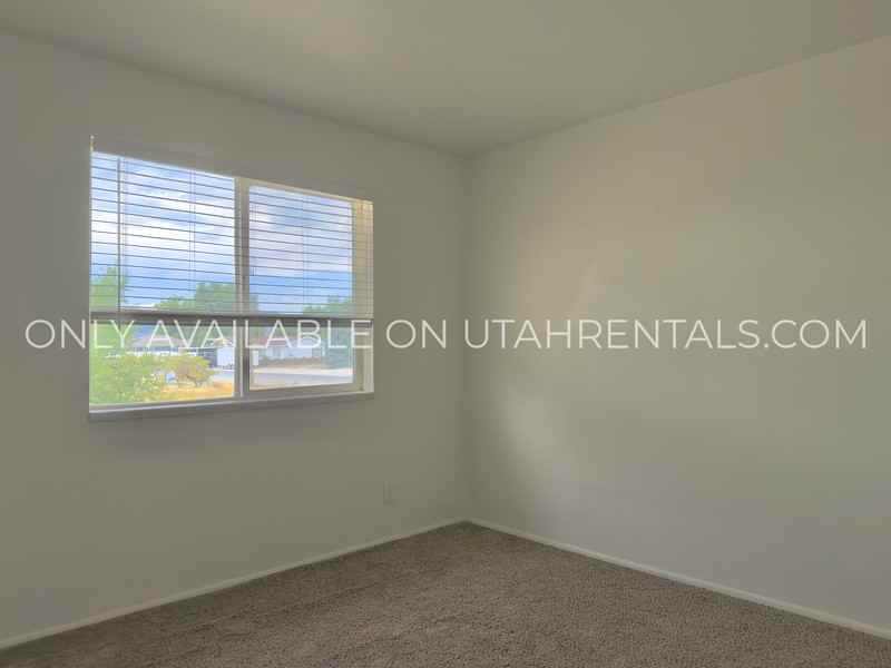 10 S Main St #C - Photo 5 of 15