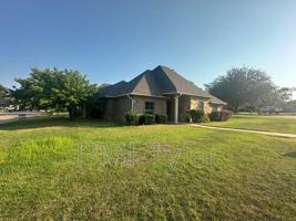featured image of 2 Baylee Dr