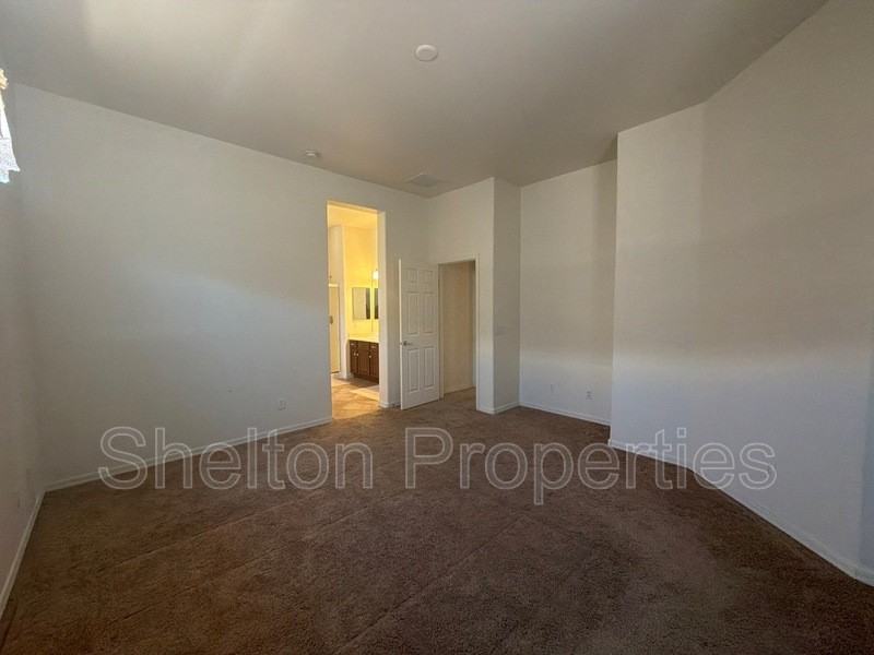 25207 W Centre Ave - Photo 6 of 16