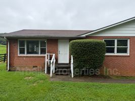 featured image of 230 Booher Ln #4