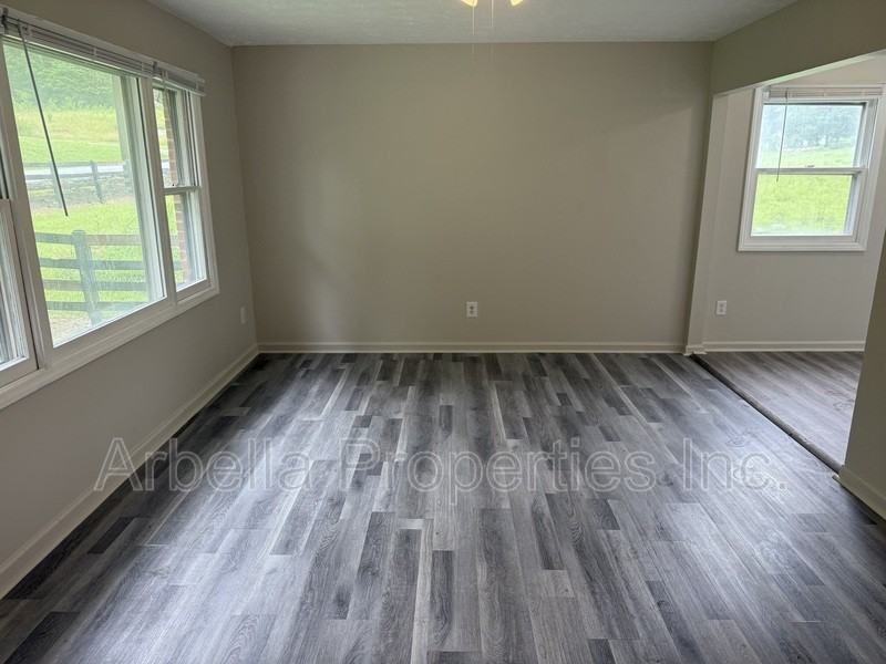 230 Booher Ln #4 - Photo 4 of 18