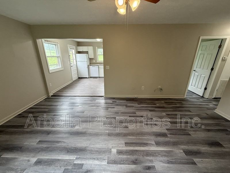 230 Booher Ln #4 - Photo 5 of 18