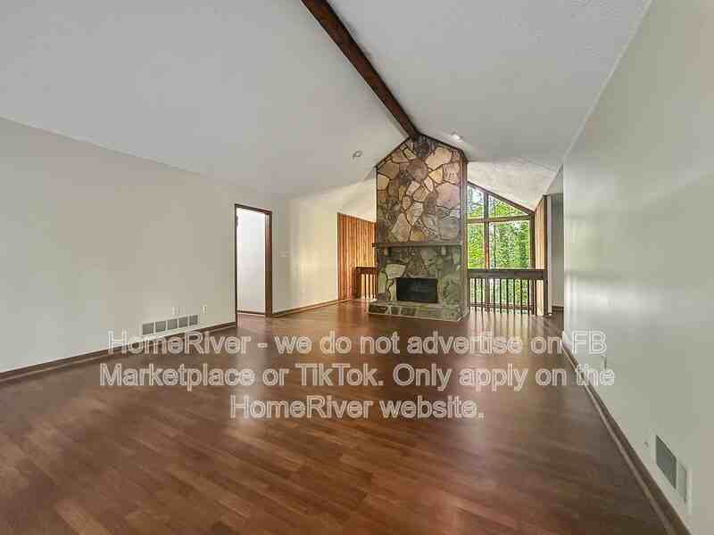 2551 Hunton Ct Ne - Photo 4 of 17