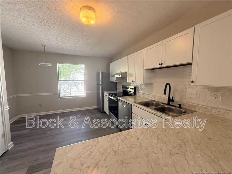 4075 Professional Dr - Photo 4 of 12