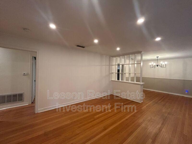 223 Justin Ave - Photo 5 of 20