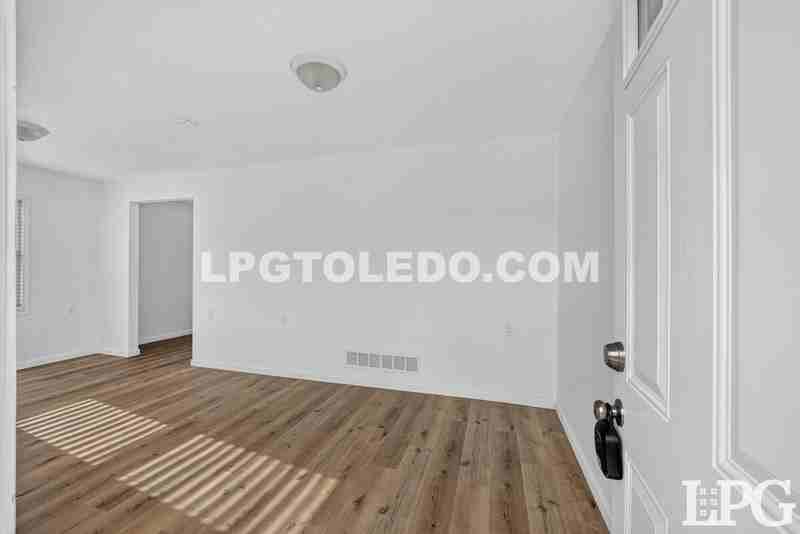 12378 Lincoln Blvd - Photo 5 of 27
