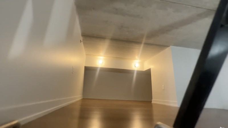 162 W Huron St - Photo 2 of 5