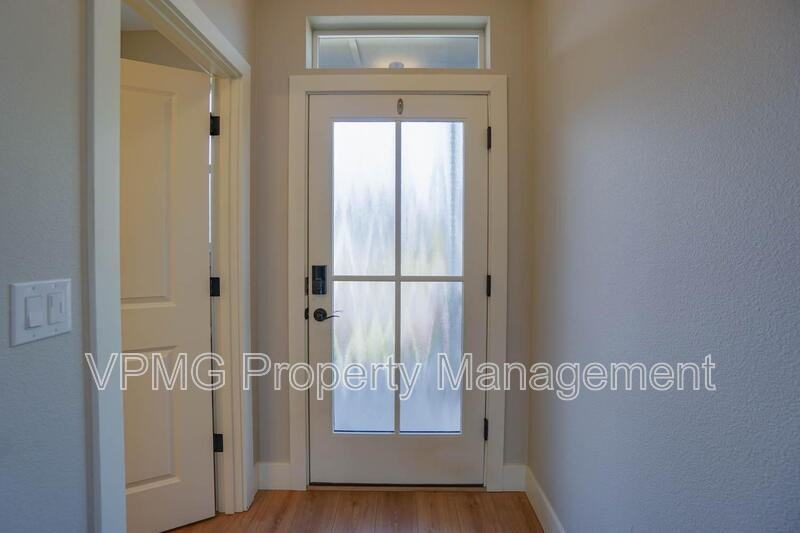 12501 Ne 102nd Way - Photo 4 of 44