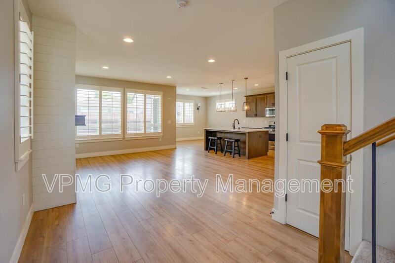 12501 Ne 102nd Way - Photo 7 of 44
