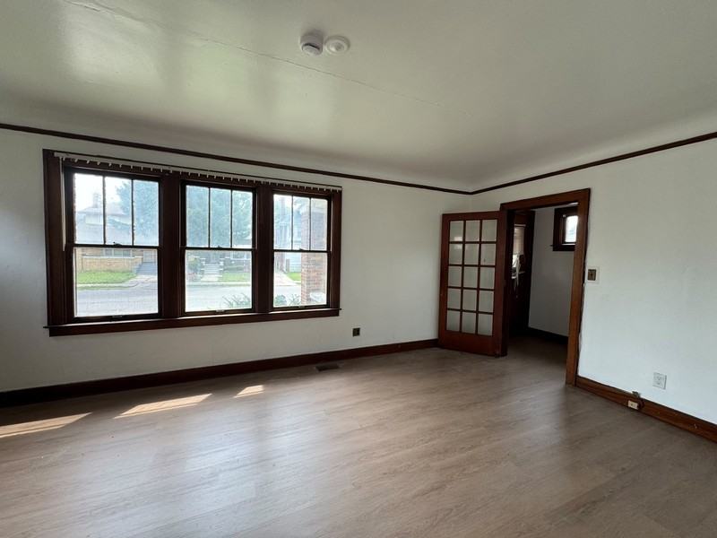 11125 Cloverlawn St - Photo 2 of 16
