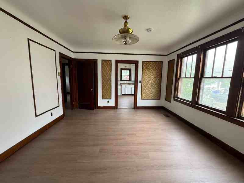 11125 Cloverlawn St - Photo 3 of 16
