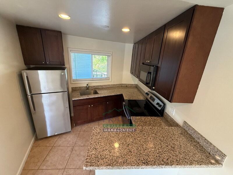 1208 Sir Francis Drake Blvd #14 - Photo 6 of 8
