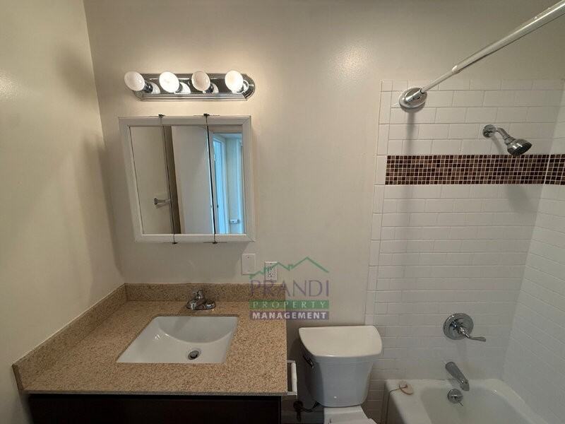 1208 Sir Francis Drake Blvd #14 - Photo 7 of 8