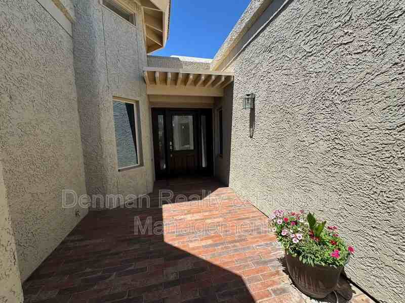 8100 E Camelback Rd #14 - Photo 4 of 35